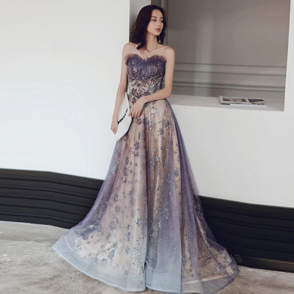 Charmant Violett Glanz Abendkleider 2020 A Linie Bandeau Perlenstickerei Pailletten Spitze Blumen Ärmellos Rückenfreies Sweep / Pinsel Zug Festliche Kleider