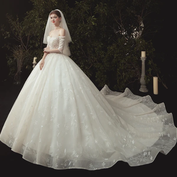 Luxus / Herrlich Ivory / Creme Brautkleider / Hochzeitskleider 2020 Ballkleid Off Shoulder Perlenstickerei Spitze Blumen Pailletten Kurze Ärmel Rückenfreies Kathedrale Schleppe