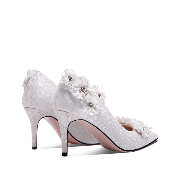 Charming Ivory Wedding Shoes 2020 Tulle Rhinestone Appliques Lace Flower 7 cm Stiletto Heels Pointed Toe Wedding Pumps