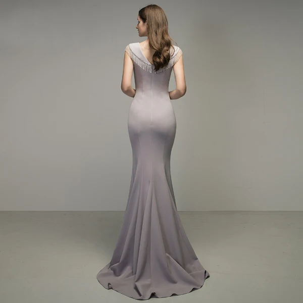 Élégant Argenté Gris Robe De Soirée 2020 Trompette / Sirène V-Cou Perlage Gland Sans Manches Dos Nu Train De Balayage Robe De Ceremonie