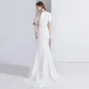 Mode Weiß Abendkleider 2020 Meerjungfrau Rundhalsausschnitt Perlenstickerei Kurze Ärmel Sweep / Pinsel Zug Festliche Kleider