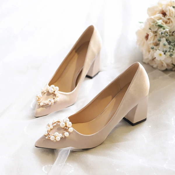 Edles Champagner Satin Brautschuhe 2020 Perle Strass 9 cm Thick Heels Spitzschuh Hochzeit Pumps