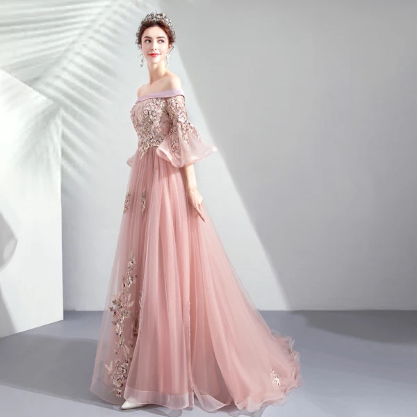 Chic Rose Bonbon Robe De Bal 2020 Princesse De l'épaule Perle Faux Diamant En Dentelle Fleur Manches de cloche Dos Nu Train De Balayage Robe De Ceremonie