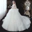 Élégant Ivoire Volants en Cascade Robe De Mariée 2020 Robe Boule Encolure Dégagée Perlage Perle Paillettes Noeud 3/4 Manches Dos Nu Cathedral Train
