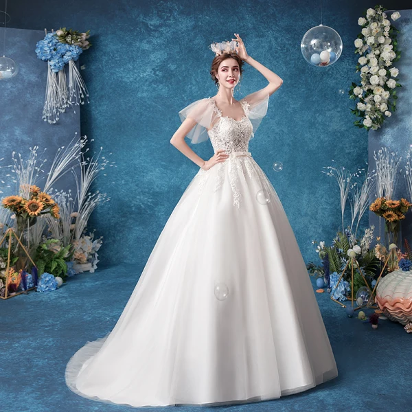 Chic / Belle Ivoire Robe De Mariée 2020 Robe Boule Encolure Carrée Noeud En Dentelle Fleur Manches Courtes Dos Nu Tribunal Train