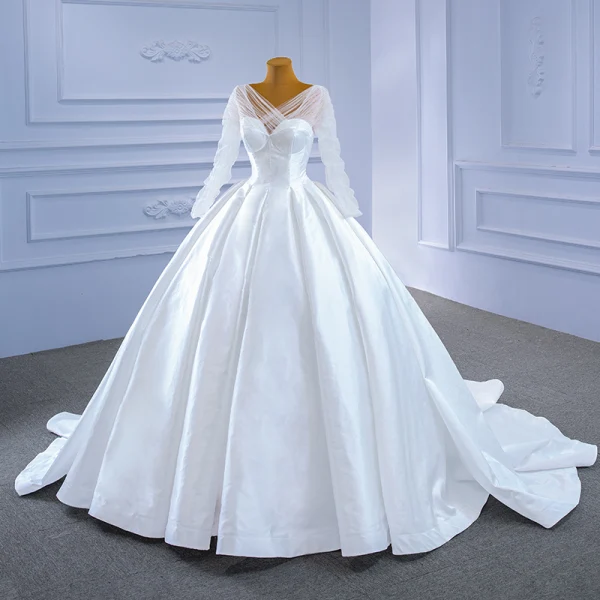 High-end Ivory Ball Gown Wedding Dresses 2021 V-Neck Long Sleeve Backless Chapel Train Wedding