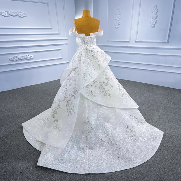 Charmant Ivory / Creme Perlenstickerei Pailletten Spitze Blumen Fallende Rüsche Brautkleider / Hochzeitskleider 2021 A Linie Off Shoulder Kurze Ärmel Rückenfreies Hof-Schleppe Hochzeit
