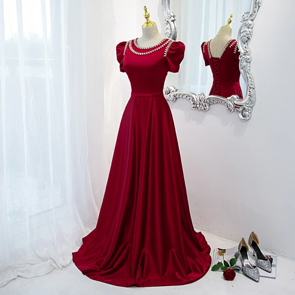 Elegant Burgundy Satin Prom Dresses 2021 A-Line / Princess Scoop Neck Pearl Rhinestone Puffy Short Sleeve Sash Backless Floor-Length / Long Formal Dresses