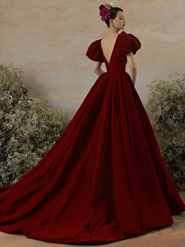 Elegant Burgundy Prom Dresses A-Line / Princess 2021 V-Neck Rhinestone Puffy Short Sleeve Backless Sweep Train Formal Dresses