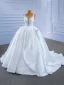Luxus / Herrlich High End Weiß Perle Spitze Blumen Brautkleider / Hochzeitskleider 2021 Ballkleid Satin Rundhalsausschnitt Ärmellos Rückenfreies Kapelle-Schleppe Hochzeit