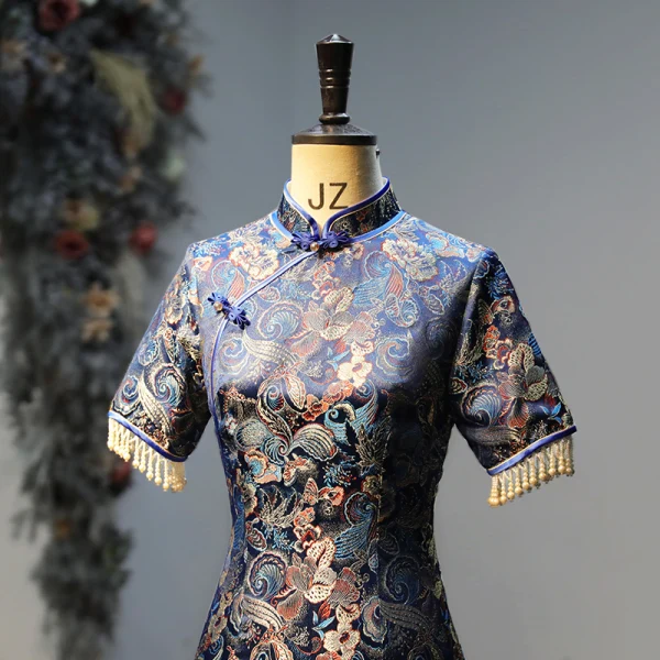 Chinese style Navy Blue Embroidered Satin Cheongsam 2021 Trumpet / Mermaid High Neck Beading Tassel Short Sleeve Ankle Length Cheongsam / Qipao