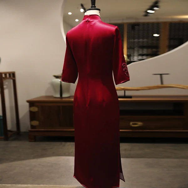 Chinese style Burgundy Satin Cheongsam 2021 Trumpet / Mermaid High Neck Beading Sequins 3/4 Sleeve Ankle Length Cheongsam / Qipao