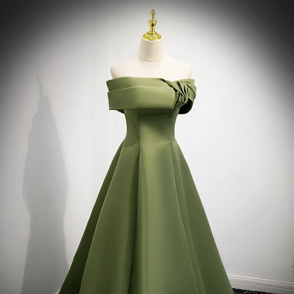 Modest / Simple Clover Green Satin Prom Dresses 2021 A-Line / Princess Off-The-Shoulder Short Sleeve Backless Sweep Train Prom Formal Dresses
