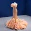 Charmant Luxus / Herrlich Champagner Fallende Rüsche Brautkleider / Hochzeitskleider 2021 Meerjungfrau One-Shoulder Perlenstickerei Perle Pailletten Ärmellos Rückenfreies Sweep / Pinsel Zug Hochzeit