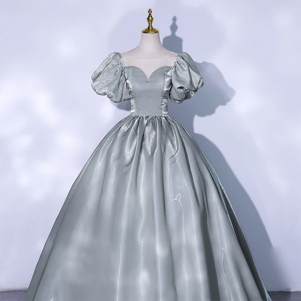 Chic Gris Vert Robe De Bal 2021 Robe Boule Encolure Dégagée Gonflée Manches Courtes Dos Nu Longue Robe De Ceremonie