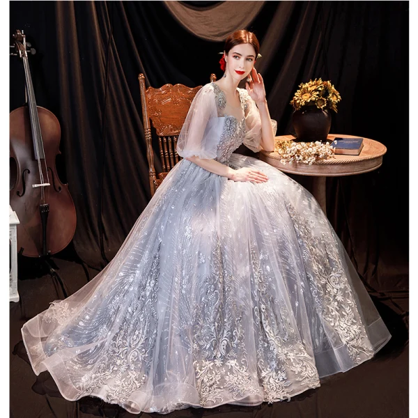 Charmant Gris Robe De Bal 2021 Princesse Encolure Dégagée Perlage Perle En Dentelle Fleur Gonflée Manches Courtes Dos Nu Longue Robe De Ceremonie