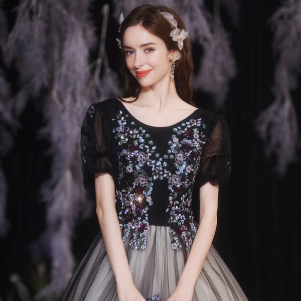 Élégant Noire Robe De Bal 2021 Princesse Encolure Dégagée Paillettes En Dentelle Fleur Manches Courtes Dos Nu Longue Robe De Ceremonie