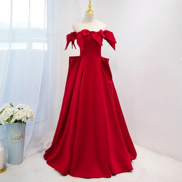 Elegant Burgundy Satin Prom Dresses 2021 A-Line / Princess Off-The-Shoulder Short Sleeve Backless Floor-Length / Long Formal Dresses