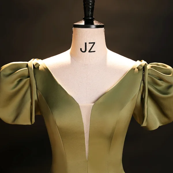 Vintage Klee Grün Satin Ballkleider 2023 Ballkleid V-Ausschnitt Geschwollenes Kurze Ärmel Rückenfreies Lange Festliche Kleider