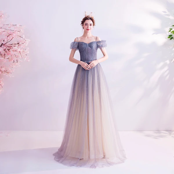 Charmant Bleu Ciel Dégradé De Couleur Robe De Bal 2020 Princesse Bretelles Spaghetti Faux Diamant Glitter Tulle Manches Courtes Dos Nu Longue Robe De Ceremonie