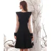 Modest / Simple Black Homecoming Graduation Dresses 2020 A-Line / Princess V-Neck Long Sleeve Knee-Length Formal Dresses