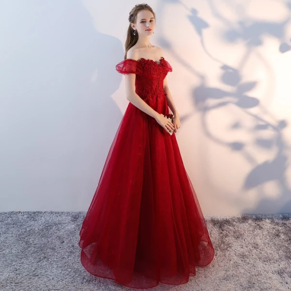 Chic / Beautiful Burgundy Prom Dresses 2018 A-Line / Princess Beading Crystal Lace Flower Off-The-Shoulder Backless Short Sleeve Floor-Length / Long Formal Dresses