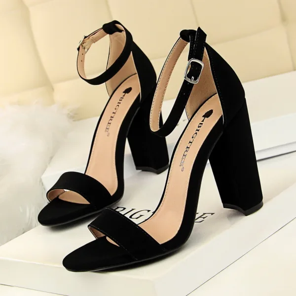 Erschwinglich Nude Freizeit Sandalen Damen 2020 Wildleder Knöchelriemen 9 cm Thick Heels Peeptoes Sandaletten