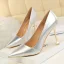 Schöne OL Ivory / Creme Pumps 2020 Lackleder 9 cm Stilettos Spitzschuh Pumps