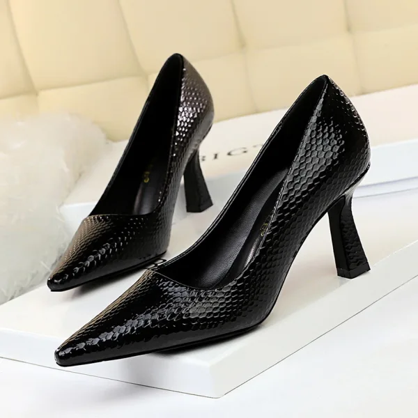 Modest / Simple Red Street Wear Pumps 2020 Snakeskin Print 7 cm Stiletto Heels Pointed Toe Pumps
