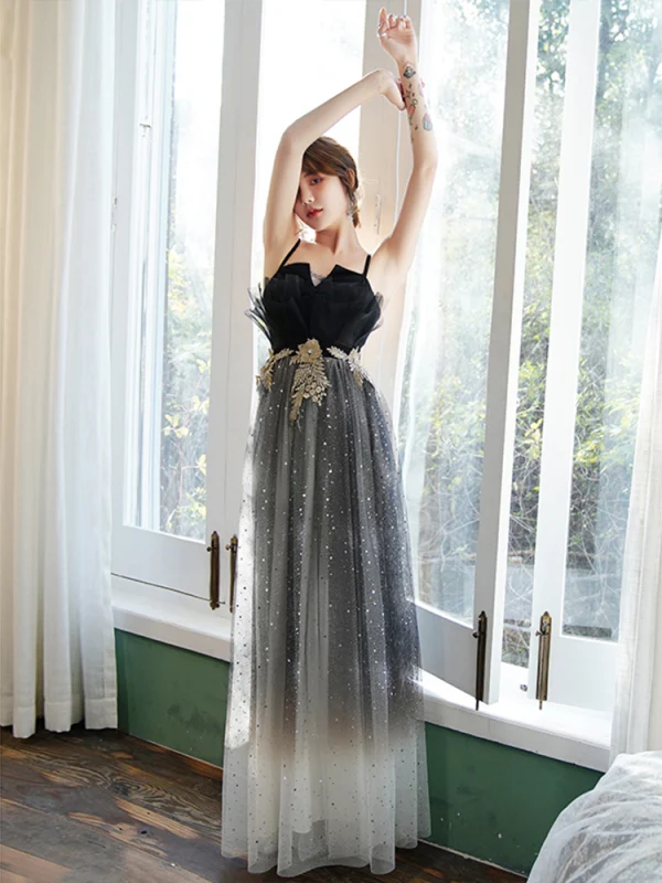 Mode Noire Robe De Soirée 2020 Princesse Bretelles Spaghetti Étoile Paillettes Faux Diamant En Dentelle Fleur Sans Manches Dos Nu Longue Robe De Ceremonie