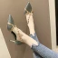 Mode Beige Vêtement de rue Rivet Chaussures Femmes 2020 X-Strap 6 cm Talons Aiguilles À Bout Pointu Talons