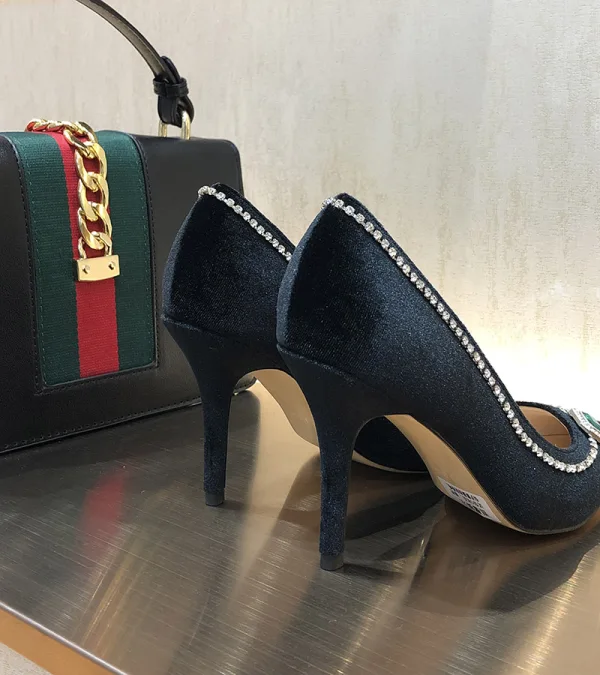 Stilig Svarta Afton Rhinestone Pumps 2020 Mocka 9 cm Stilettklackar Spetsiga Pumps