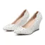 Chic / Belle Ivoire Chaussure De Mariée 2020 En Dentelle Fleur Faux Diamant À Bout Pointu 8 cm Compensées