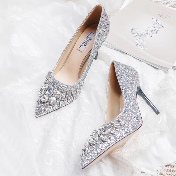 Glittrande Silver Brudskor 2020 Läder Rhinestone Paljetter 10 cm Stilettklackar Spetsiga Bröllop Pumps