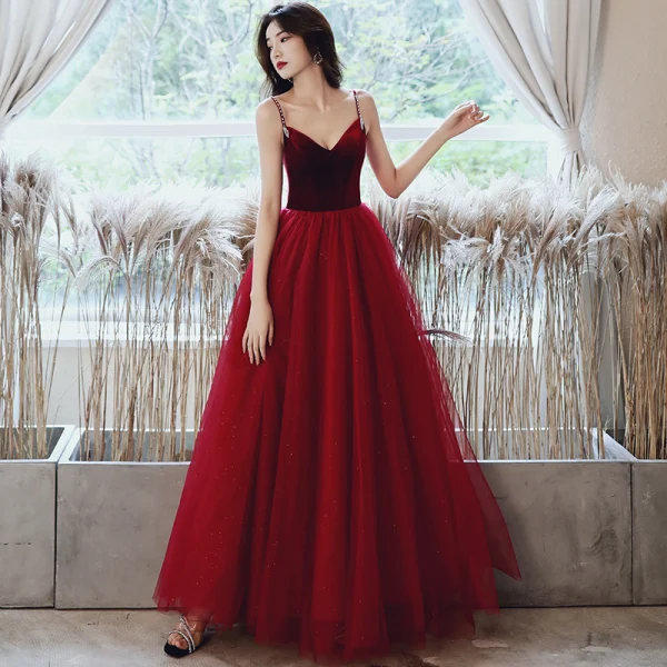 Chic / Beautiful Burgundy Prom Dresses 2020 A-Line / Princess Spaghetti Straps Suede Sleeveless Backless Sequins Floor-Length / Long Formal Dresses