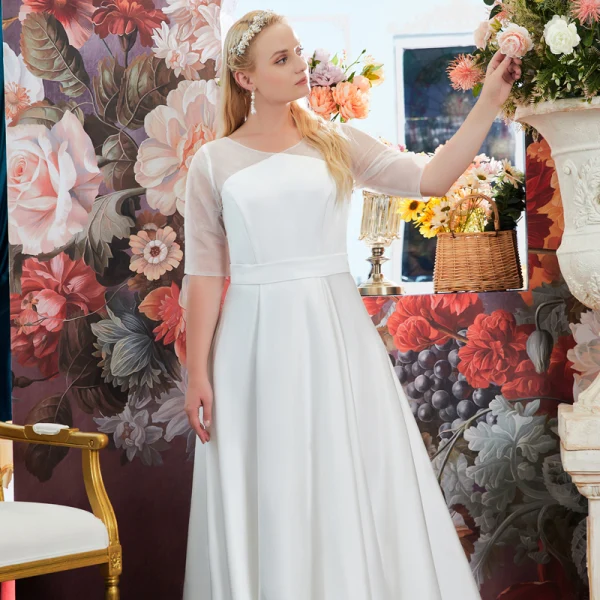 Modest / Simple Ivory Satin Plus Size Wedding Dresses 2021 A-Line / Princess V-Neck 1/2 Sleeves Floor-Length / Long Wedding