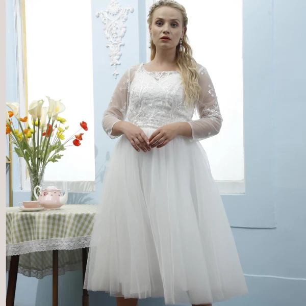Modest / Simple Ivory Plus Size Wedding Dresses 2021 A-Line / Princess Scoop Neck Lace Flower Sequins 3/4 Sleeve Floor-Length / Long Wedding