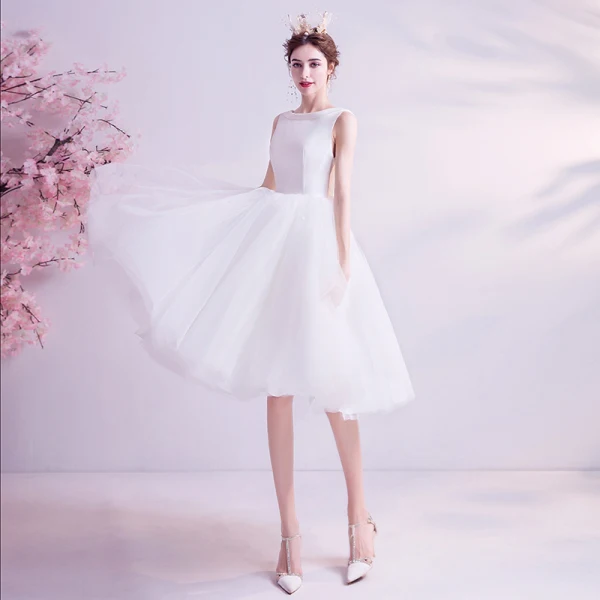 Simple Blanche Robe De Mariée Princesse 2020 Bouton recouvert Encolure Dégagée Perlage Sans Manches Mi-Longues