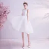 Modest / Simple White Wedding Dresses A-Line / Princess 2020 Covered Button Scoop Neck Beading Sleeveless Knee-Length