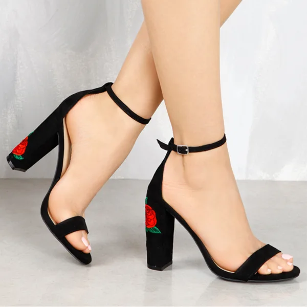 Abordable Noire Vêtement de rue Sandales Femme 2020 Brodé Fleur 9 cm Talons Épais Peep Toes / Bout Ouvert Sandales