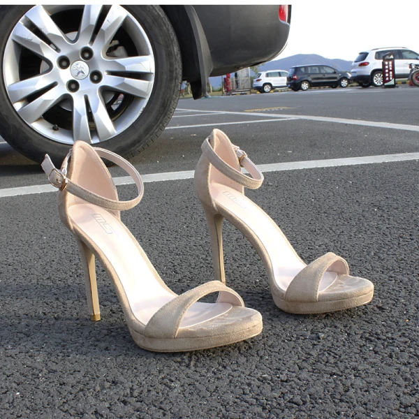 Schlicht Schwarz Freizeit Wildleder Sandalen Damen 2020 Knöchelriemen 10 cm Stilettos Peeptoes Sandaletten