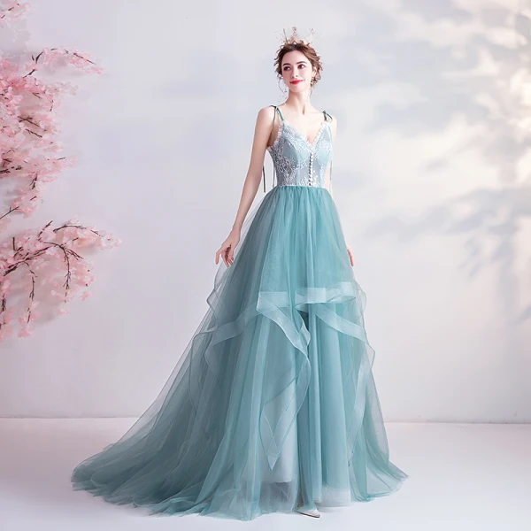Elegancka Limonkowy Sukienki Na Bal 2020 Princessa Spaghetti Pasy Z Koronki Kwiat Bez Rękawów Bez Pleców Kaskadowe Falbany Trenem Sweep Sukienki Wizytowe