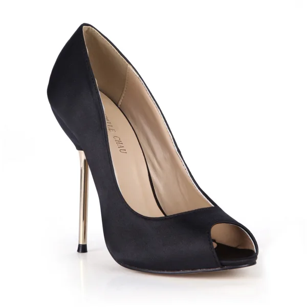Schlicht Ivory / Creme Familienfeier Pumps 2020 11 cm Stilettos Peeptoes Pumps
