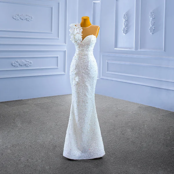 Stunning Luxury / Gorgeous White Beading Pearl Sequins Lace Flower Wedding Dresses 2022 Trumpet / Mermaid Scoop Neck Appliques Sleeveless Backless