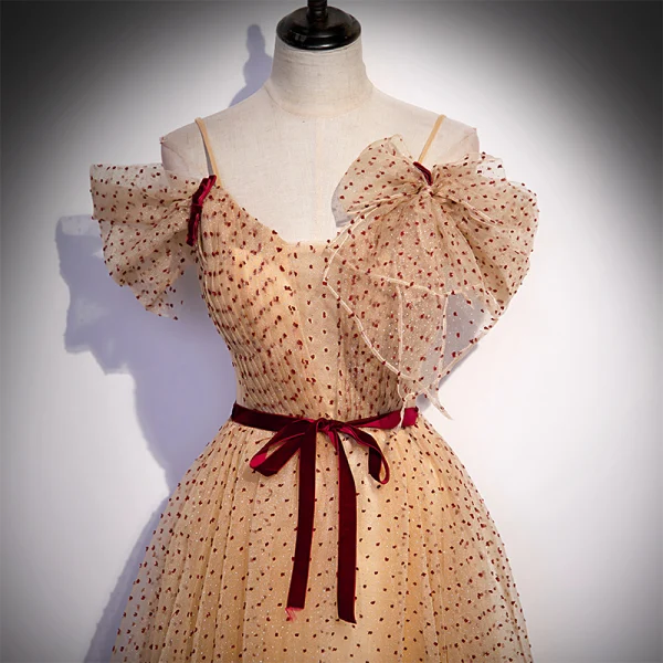 Chic / Belle Champagne Tachetée Robe De Bal 2022 Princesse Bretelles Spaghetti Manches Courtes Noeud Ceinture Dos Nu Longue Robe De Ceremonie
