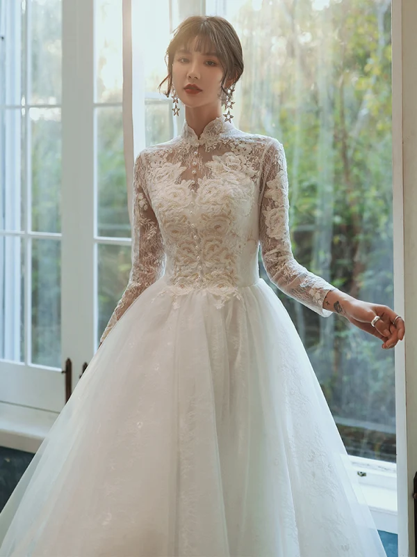 Vintage / Retro Ivory Lace Flower Pearl Wedding Dresses 2022 A-Line / Princess High Neck Long Sleeve Floor-Length / Long Wedding