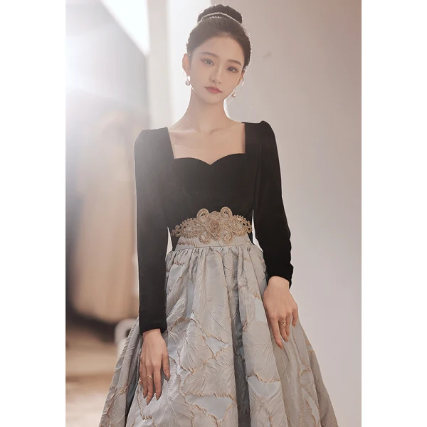 Chic / Beautiful Black Velour Suede Winter Prom Dresses 2022 A-Line / Princess Square Neckline Long Sleeve Rhinestone Floor-Length / Long Formal Dresses