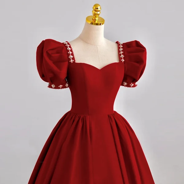 Elegant Burgundy Satin Prom Dresses 2022 A-Line / Princess Square Neckline Puffy Short Sleeve Backless Pearl Rhinestone Floor-Length / Long Prom Formal Dresses