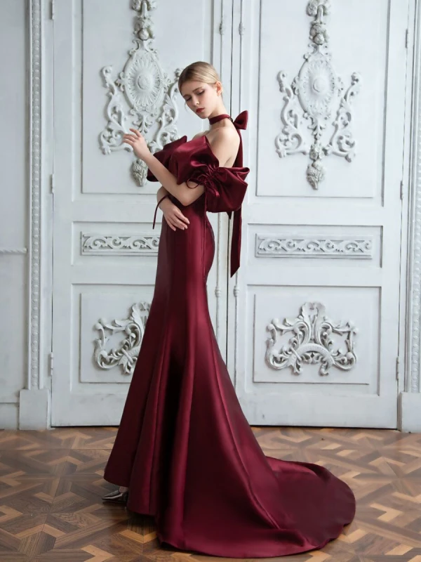 Charmant Bordeaux Satin Robe De Soirée 2022 Trompette / Sirène De l'épaule Noeud Manches Courtes Dos Nu Train De Balayage Soirée Robe De Ceremonie