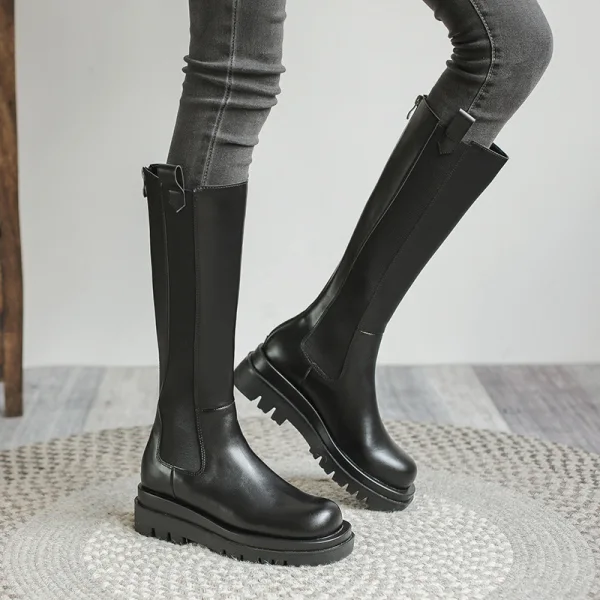 Fashion Black Street Wear Womens Boots 2022 Waterproof Round Toe Flat Boots